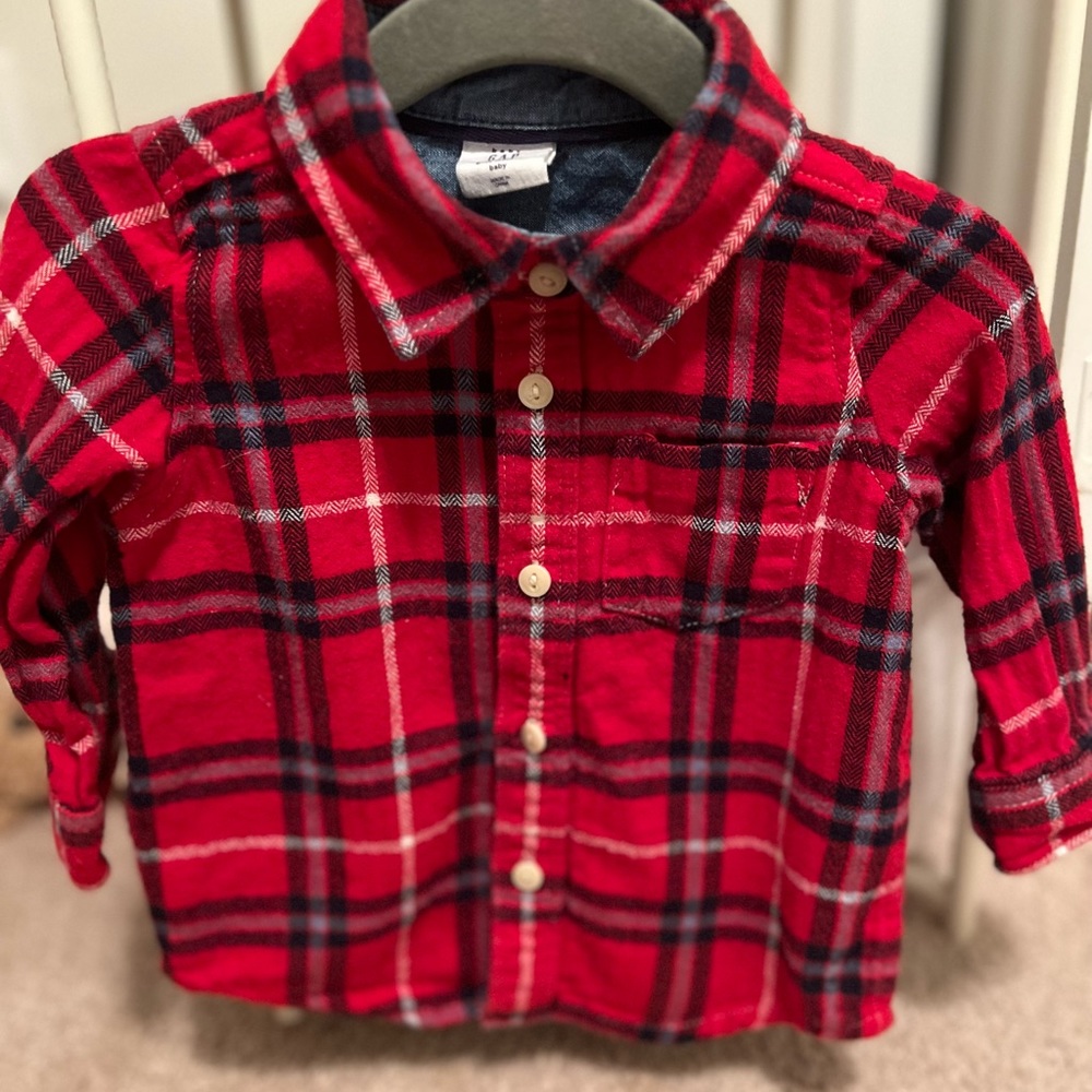Baby gap red flannel shirt 6-12 m